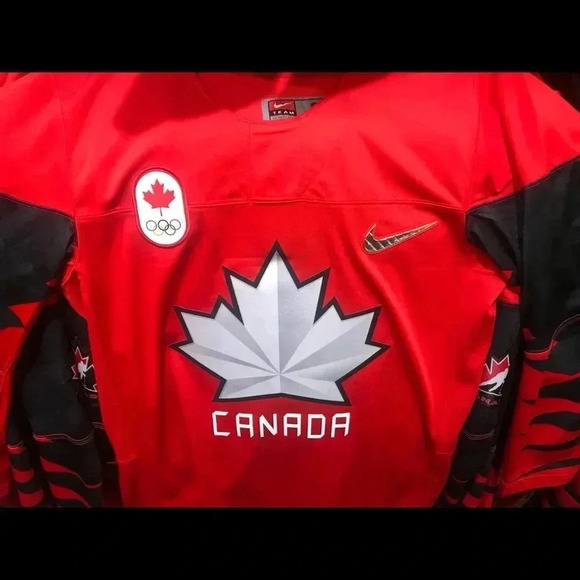 Nike Team Canada Olympic  Jersey - Red XL - Picture 2 of 3